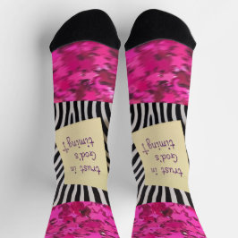 Vertraue in Gottes Zeitplan rosa Glitter-Zebra y2k Socken