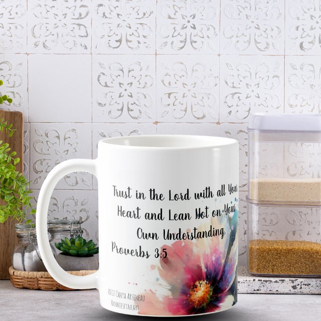 Vertrauen Sie auf den Herrn. Kaffeetasse (Bible Verse And Floral)
