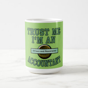 Vertrauen Sie, dass ich Buchhalter mit Ihrem Ihrem Kaffeetasse