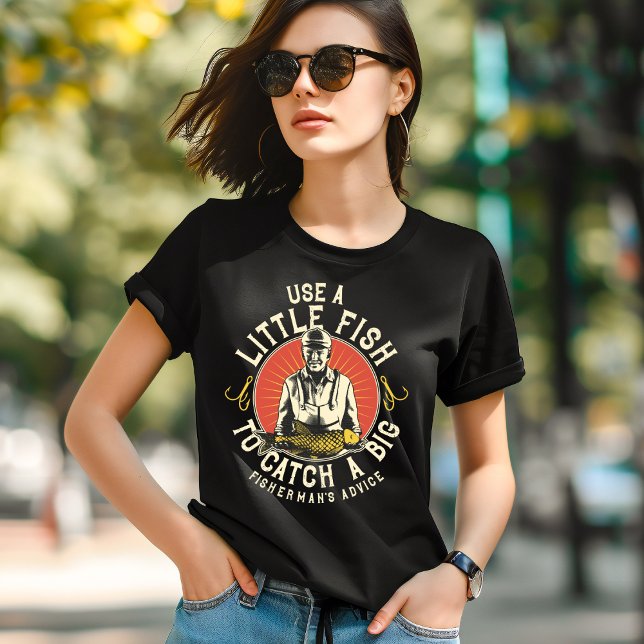 Verwenden Sie einen kleinen Fisch, um einen großen T-Shirt (Von Creator hochgeladen)