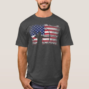 Verwitterte amerikanische Flagge Bogenschießen USA T-Shirt