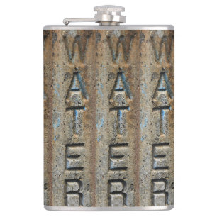 Verwittertes "Wasser" Flachmann
