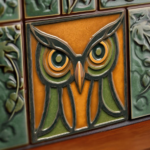 Verwunderte Eule in Orange Arts & Crafts Bewegung Fliese