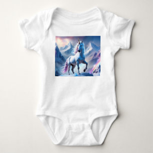 Verzaubertes Einhorn in einem Snowy Fantasy Poster Baby Strampler