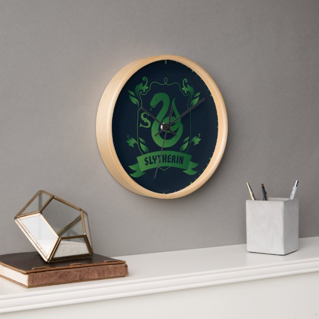 Verziert SLYTHERIN™-Wappen Uhr (Büro)