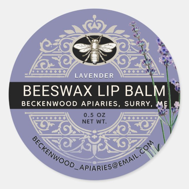 Verzierte Bienenwachs Lip Balm Heraldic Bee Lavend Runder Aufkleber (Vorderseite)