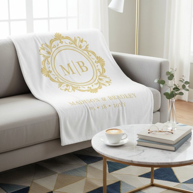 Verzierte Floral Monogram Wedding Elegant Gold Whi Fleecedecke (Von Creator hochgeladen)