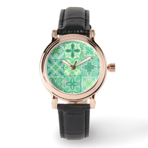 Verzierte grüne und weiße Fliesen Armbanduhr