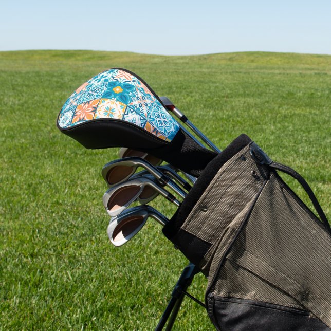 Verzierte Kacheln in blau und gelb Golf Headcover (In SItu)
