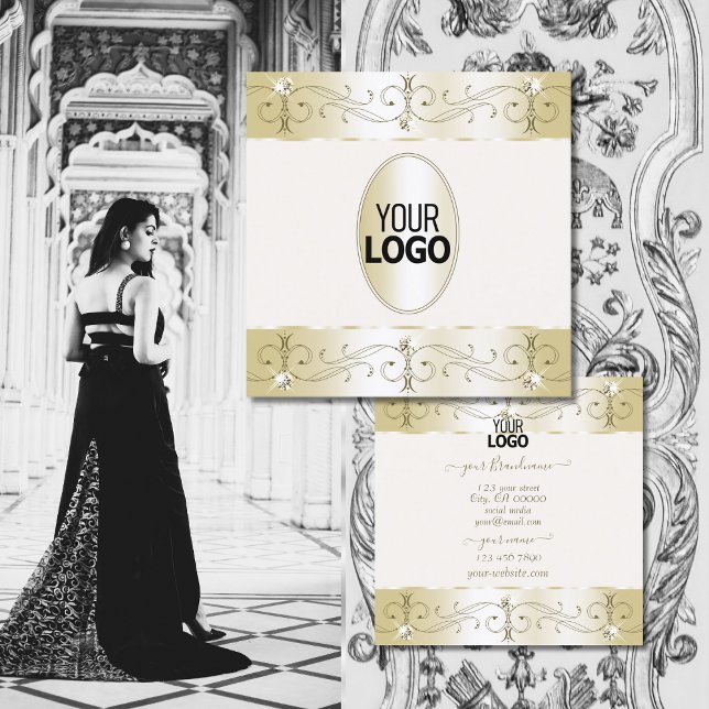 Verzierte Ornamente mit Logos aus Goldcreme Quadratische Visitenkarte (Von Creator hochgeladen)