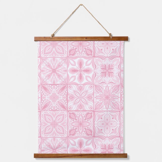 Verzierte rosa Fliesen Wandteppich Mit Holzrahmen (Vorderseite)