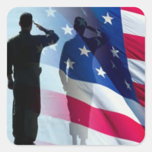 Veteran, der die Flagge patriotisch begrüßt Quadratischer Aufkleber