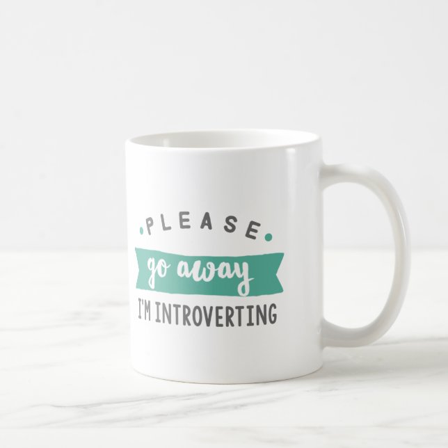 Veuillez aller loin j'introverting la tasse de (Droite)