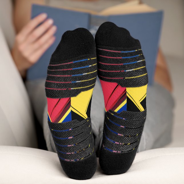 Vibrant Stylized Portrait with Abstract Elements Socken (Unterseite)