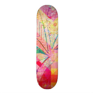 Vibrierender bunter Funky abstrakter Girly Skateboard