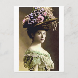 Victorianische Dame mit großem Hut Postkarte