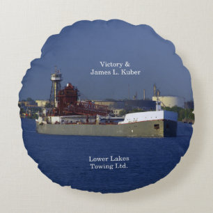 Victory & James L. Kuber Rundkissen Rundes Kissen
