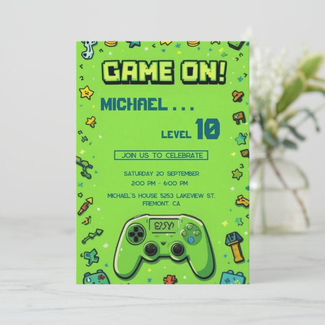Video Game Green Kindergeburtstag Party Einladung (Stehend Vorderseite)