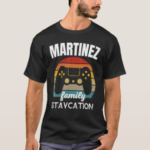 Videospiel-Urlaub der Familie Martinez T-Shirt