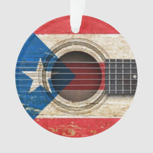 Vieille guitare acoustique avec le drapeau de