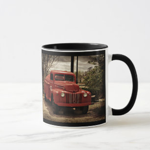 Vieille tasse de café rouge de Firetruck