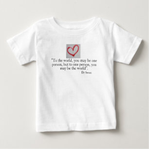 VIEL LIEBT - Zitat von Graffiti Herz & Liebe - Jun Baby T-shirt