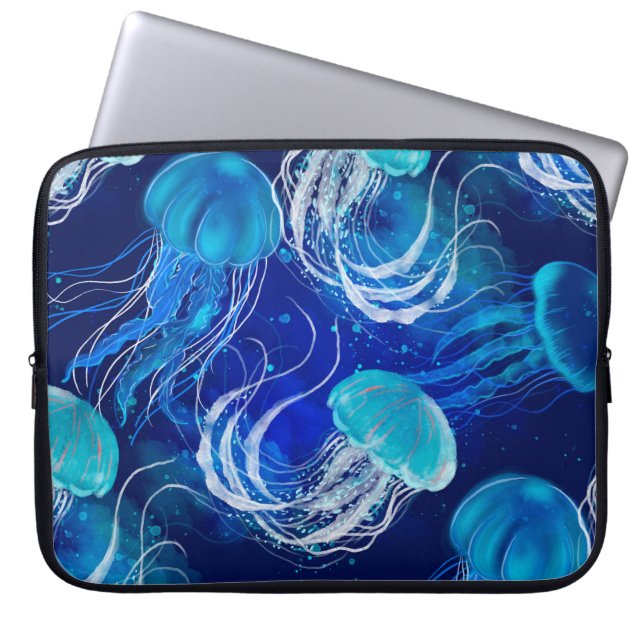 Viele blaue Quallen schwimmen unter Wasser. Seamle Laptopschutzhülle (Vorderseite)