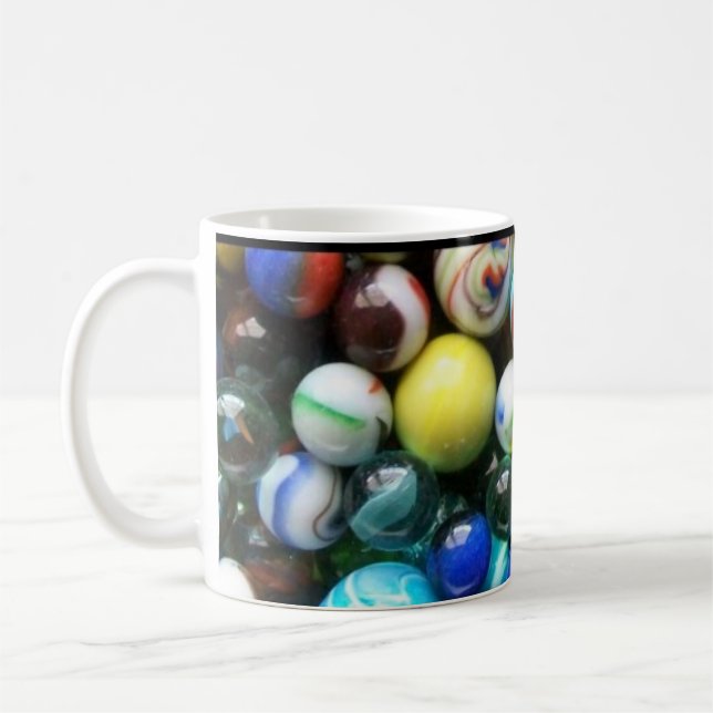 Viele farbenfrohe Murmeln Kaffeetasse (Links)