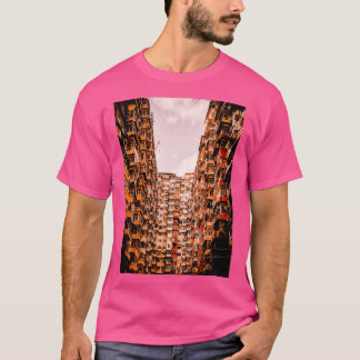 Viele Zuhause in einem Rahmen T-Shirt