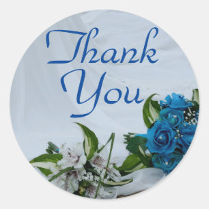 Vielen Dank/Blue Rose über Hochzeitskleid Runder Aufkleber