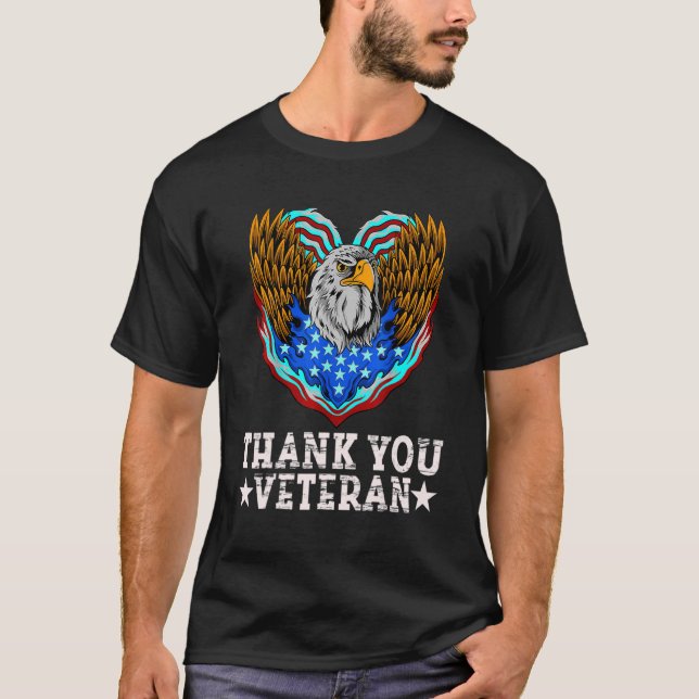 Vielen Dank Eagle American Flag Heart Memorial Day T-Shirt (Vorderseite)