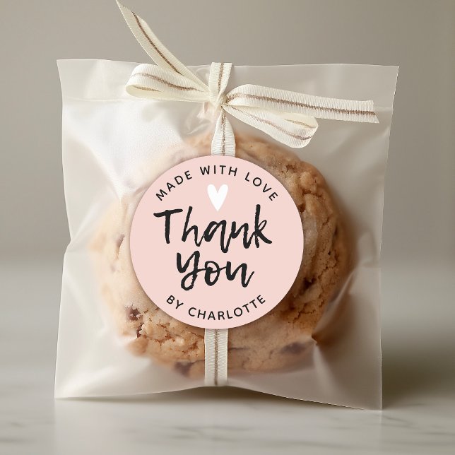 Vielen Dank Typografie rot Rosa Classic Round Stic Runder Aufkleber (A simple minimalist made with love thank you sticker for your homemade party favors)