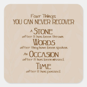 Vier Dinge Quadratischer Aufkleber