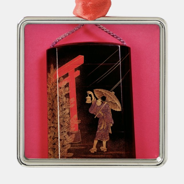 Vier Fall inro, der ein Mannschützen darstellt Silbernes Ornament (Vorne)