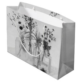 Vier Flaschen und weiße Blume Große Geschenktüte