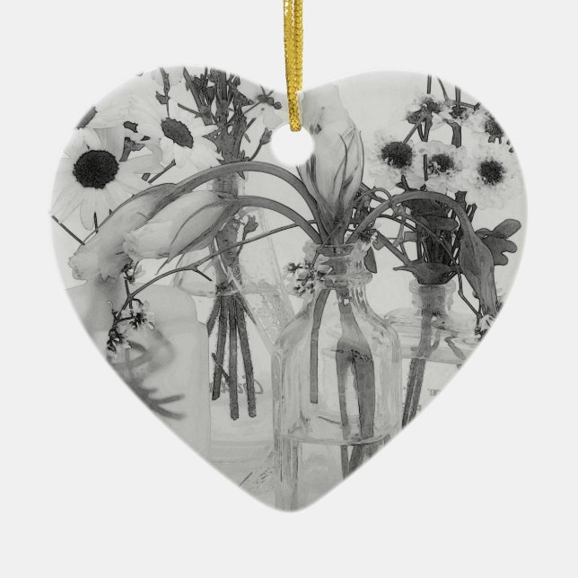 Vier Flaschen und weiße Blume Keramik Ornament (Vorne)