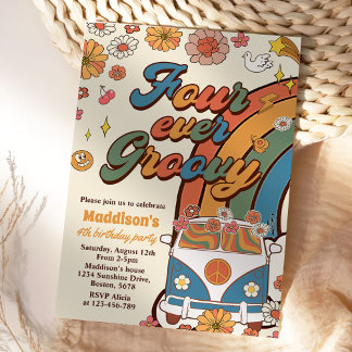 Vier je Groovy Retro Regenbogen 4. Geburtstag Einladung