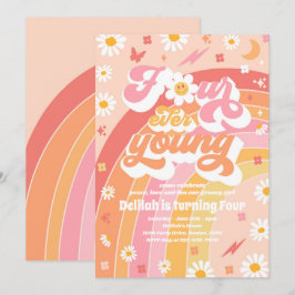 Vier Junge Groovy Regenbogen 4. Geburtstag Party Einladung