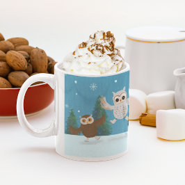 Vier kleine Owls gehen Ice-Skaten Kaffeetasse