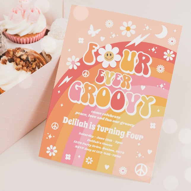Vier mal Groovy Hippie 4. Geburtstag Party Einladung (Von Creator hochgeladen)