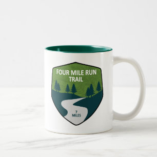 Vier-Meilen-Lauf Zweifarbige Tasse