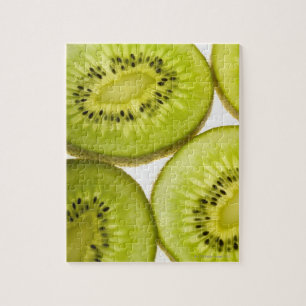 Vier Stücke Kiwi in Scheiben