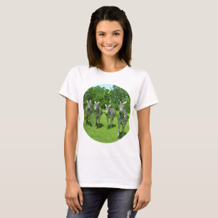 Vier Zebras in Wiesen Eintracht T-Shirt