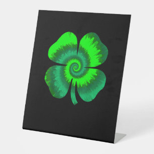 vierblättriges Kleeblatt Gefärbte Krawatte St Patr Sockelschild