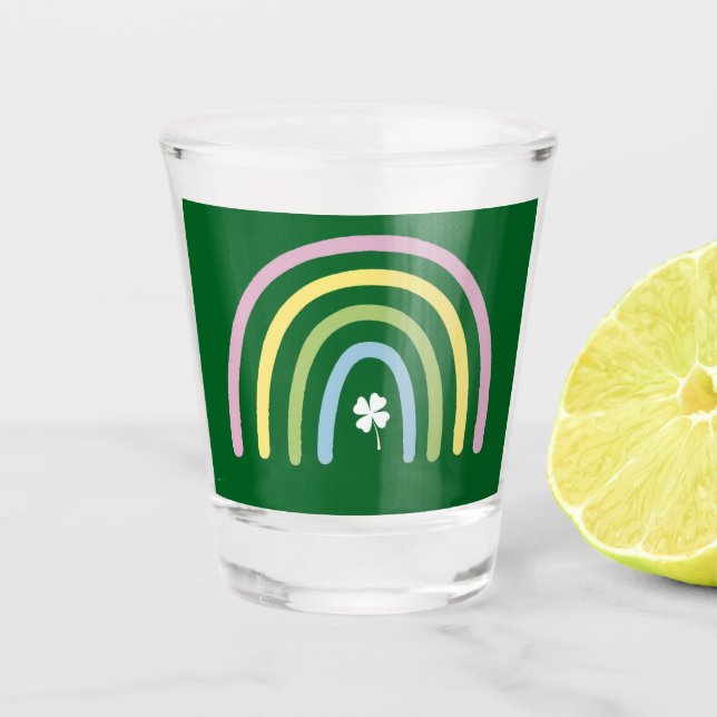 vierblättriges Kleeblatt Rainbow St Patrick's Day Schnapsglas (Vorderseite)