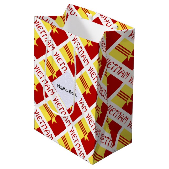 Vietnam and Vietnamese Unity Flag Tiled Your Name Mittlere Geschenktüte (Vorderseite Schrägansicht)