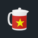 Vietnam-Flag-Teapot<br><div class="desc">Fügen Sie Ihrer Teesammlung eine Touch vietnamesischen Stolzes hinzu, mit unserem exklusiven Teekessel mit der Flagge Vietnams! Dieser Teekessel mit viel Liebe zum Detail ist mehr als nur ein funktioneller Gegenstand, er ist ein Feier des vietnamesischen Kulturerbes und des kulturellen Stolzes. Das lebendige Design zeigt die ikonische vietnamesische Fahne und...</div>