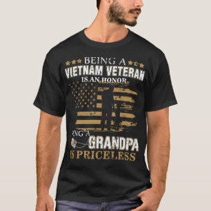 Vietnam Veteran ist eine Ehrengroßmutter ist unbe T-Shirt