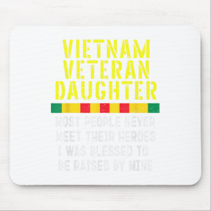 Vietnam Veteran-Tochter, die von meinem Helden-Kri Mousepad