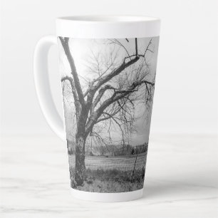 Vieux arbre d'hiver Latte Mug